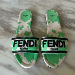 New FENDI Bouquete Nero logo SLIDES/flats,shoes w/dust bag Sz. 12 US/ 42 ITALY